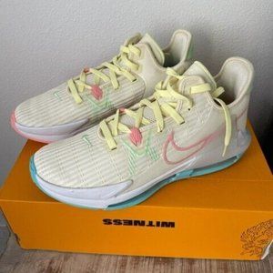 Nike Men's Lebron Witness VI Coconut Milk Basketball Shoes CZ4052-103 Size 10